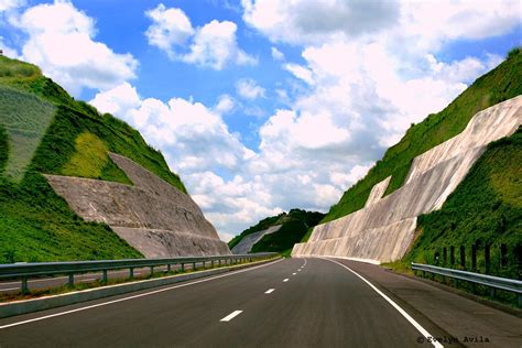 Subic–Clark–Tarlac Expressway .
